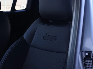 Jeep Avenger Jeep Avenger Summit 54kWh | Infotainment | Winter | Warmtepomp | 18