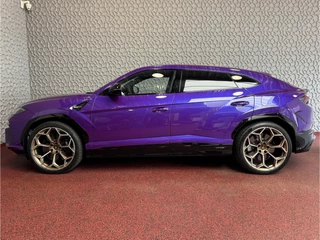 Lamborghini Urus Lamborghini Urus 4.0 V8 HYBRID SE 800 PK B&O CARBON PACK /AD PERSONAM/VIOLA MITHRAS/ PANO / MASSAGE - afbeelding nr 105
