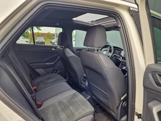 Volkswagen T-Roc Volkswagen T-Roc 1.5 TSI DSG 150PK 2x R-Line /Pano /1e eigenaar /Garantie - afbeelding nr 8