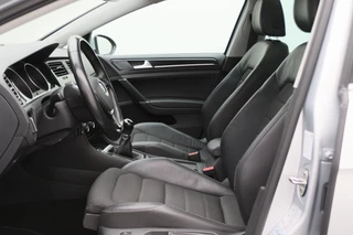 Volkswagen Golf Panoramadak, Camera, Climate, Navigatie, Bluetooth, DAB, Trekhaak, 18'' - afbeelding nr 10