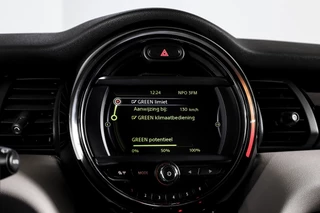 MINI Cooper MINI Cooper 1.5 135 PK Chili - JCW Trim | Cruise | Stoel-+Voorruitverw. | PDC | NAV | ECC | LM 17