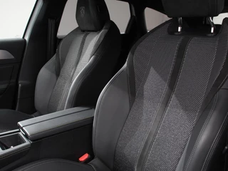 Peugeot 308 Peugeot 308 1.2 PureTech GT Climate control Adaptive cruise control Parkeersensoren Achteruitrijcamera Navigatie Voorstoelen verwarmd LED Apple Carplay/ Android Auto - afbeelding nr 10