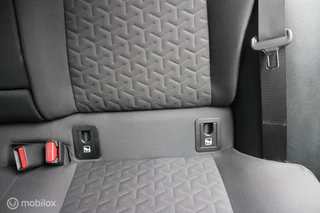 Toyota Corolla Toyota Corolla 1.8 Hybrid Business | 1e Eigenaar | Apple Carplay/Android Auto. - afbeelding nr 18