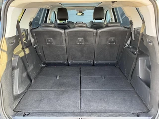 Peugeot 5008 Peugeot 5008 1.2 PureTech Allure 7 Persoons,Automaat,Trekhaak,Pano,Navi,Stoelverwarming,Clima,Cruise,131pk,Halfleder,Pdc V+A,Lmv 18'',Apk tot 10-2025 - afbeelding nr 16