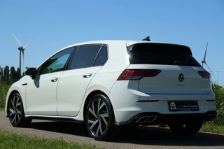 Volkswagen Golf Volkswagen Golf 8 1.5 eTSI / 3x R-Line / DSG / DAB / CarPlay / Navi / 150pk / LED / 18