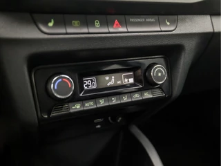 Škoda Fabia (APPLE CARPLAY, NAVIGATIE, CLIMATE, STOELVERWARMING, SPORTSTOELEN, PARKEERSENSOREN, CRUISE, DAB+, LM VELGEN, NIEUWSTAAT) - afbeelding nr 11