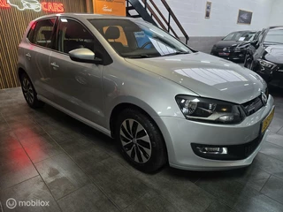 Volkswagen Polo Volkswagen Polo 1.0 Bluemotion Edition/ DSG /Cruise /Carplay - afbeelding nr 4