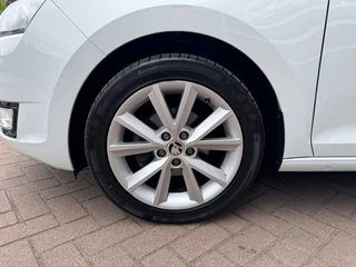 Škoda Rapid Škoda Rapid SPACEBACK 1.2 TSI 90PK GREENTECH DRIVE / PANO / NAVI / DSG! - afbeelding nr 36
