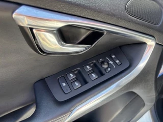 Volvo V40 Volvo V40 1.6 T3 R-Design, Navi, Clima, Cruise, Trekhaak - afbeelding nr 18