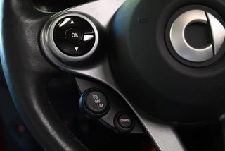 Smart Fortwo Smart Fortwo cabrio EQ Comfort PLUS 18 kWh Facelift - Leer - Stoelverwarming - Achteruitrijcamera - Cruise Control - - afbeelding nr 32