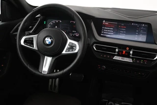BMW 2 Serie BMW 2-serie Gran Coupé 218i Executive Edition (PANORAMADAK, ACHTERUITRIJCAMERA, PARKEERSENSOREN, STOELVERWARMING, AUTOMAAT) - afbeelding nr 4
