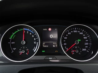 Volkswagen Golf Volkswagen Golf TSI GTE 204PK DSG / RNS / R-line / LED *NAP* - afbeelding nr 18