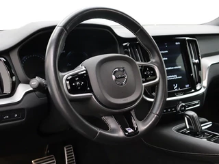 Volvo V60 Volvo V60 T8 PLUG-IN HYBRID AWD R-DESIGN HARMAN KARDON CAMERA DAB+ - afbeelding nr 17