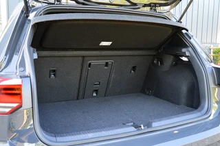 Volkswagen Golf Rijklaarprijs-Garantie Led Navigatie Led 19 Inch R-Line - afbeelding nr 9