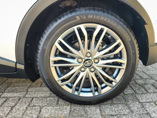 Toyota C-HR Toyota C-HR 2.0 Hybrid Executive (184PK) 1e-Eig. & Dealer-Onderh. BOVAG-Garantie. NL-Auto. - afbeelding nr 39