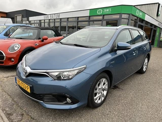 Toyota Auris - 225262198-0