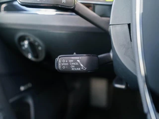 Škoda Superb Skoda Superb Combi 1.4 TSI iV 218pk Laurin & Klement | Leder | Panoramadak | 360 Camera | Trekhaak - afbeelding nr 26
