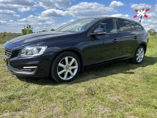 Volvo V60 Volvo V60 2.0 D2 Summum AIRCO NAVIGATIE PARK SENS STOELVERW - afbeelding nr 16