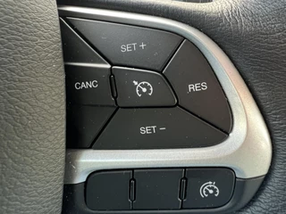 Jeep Renegade Jeep RENEGADE 1.0T-e Limited Carplay Climate Cruise Dab radio Stoelverwarming Keyless Parksensors - afbeelding nr 7