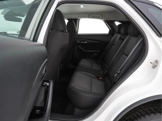 Mazda CX-30 Mazda CX-30 2.0 e-SkyActiv-G M Hybrid Comfort *FULL-LED | NAVI-FULLMAP | CAMERA | DAB | COMFORT-SEATS | ECC | PDC | HEATED-SEATS | CRUISE | LANE-ASSIST | TOWBAR | CARPLAY | BLINDSPOT | 16''ALU* - afbeelding nr 9