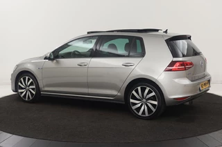 Volkswagen Golf Volkswagen Golf 1.4 TSI GTE | Panoramadak | Carplay | Full LED |  Navigatie | Sportstoelen | Climate control | Cruise control - afbeelding nr 2