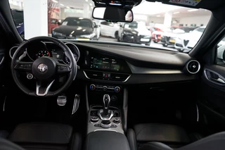 Alfa Romeo Giulia Alfa Romeo Giulia 2.0T Sprint | Veoce pack | | Panorama dak | | Schakel flippers | - afbeelding nr 43