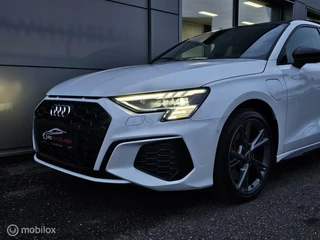 Audi A3 Audi A3 Sportback 45 TFSI e 3x S-Line Competition Pano/RS seats/Massage - afbeelding nr 13