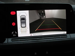 Volkswagen Golf Volkswagen Golf 1.5 eTSI 150pk DSG R-Line | Panorama dak | Navigatie | Apple Carplay/Android Auto | Climate Control | Camera | Dab | Extra Getint Glas | Adaptive Cruise Control | Virtual Cockpit | Lichtmetalen Velgen - afbeelding nr 21