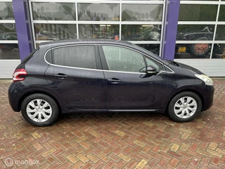 Peugeot 208 Peugeot 208 1.2 PureTech Allure * NAVIGATIE * AIRCO *5 DRS * - afbeelding nr 6