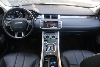 Land Rover Range Rover Evoque Land Rover Range Rover Evoque 2.0 Si 4WD | Trekhaak | PanoDak | Stoelverwarming | Camera - afbeelding nr 3