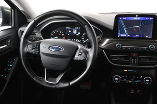 Ford Focus Ford Focus 1.0 EcoBoost Titanium Business (PANORAMADAK, TREKHAAK, ACHTERUITRIJCAMERA, STOEL/STUUR VERWARMING, SFEER) - afbeelding nr 4