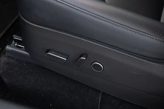 Tesla Model Y Tesla Model Y RWD 58 kWh | PANORAMADAK | LEDER *2e Pinksterdag OPEN v.a 11u tot 17u* - afbeelding nr 7