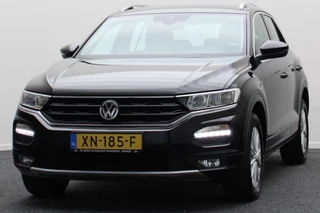 Volkswagen T-Roc Climate, ACC, Apple Carplay, Bluetooth, DAB, PDC, 16'' - afbeelding nr 22