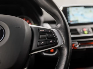 BMW 2 Serie Automaat (NAVIGATIE, CLIMATE, PARKEERSENSOREN, LED KOPLAMPEN, SPORTSTOELEN, CRUISE, TREKHAAK, ELEK ACHTERKLEP, NIEUWSTAAT) - afbeelding nr 20