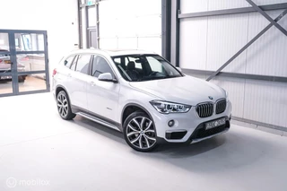 BMW X1 BMW X1 xDrive20i High Executive | 4x4 | HUD | Trekhaak | Leder | Orig NL auto | Dealer onderhouden | Camera | rijklaarprijs | - afbeelding nr 7
