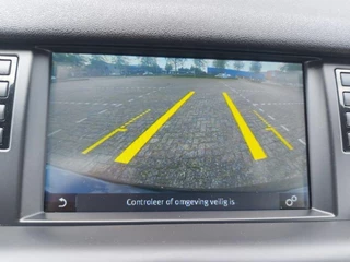 Land Rover Discovery Sport Land-Rover Discovery Sport 2.0 TD4 HSE Luxury Prijs Excl BTW, grijs kenteken leverbaar, Panorama,Navigatie, - afbeelding nr 16