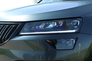 Škoda Karoq Skoda Karoq 1.5 TSI / 150 PK / DSG / Sportline / Black Edition / Virtual Cockpit / Camera / Cruise Control / Trekhaak / 19
