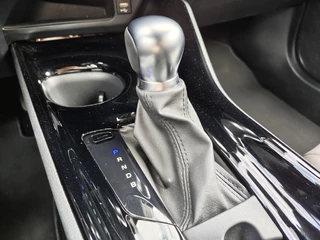 Toyota C-HR Toyota C-HR 1.8 Hybrid Executive | Navi | JBL | Sensoren v/a | Android Auto - afbeelding nr 19