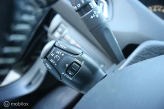Peugeot 308 Peugeot 308 1.6 BlueHDi Premium AUTOMAAT/PANORAMADAK/NAP - afbeelding nr 19