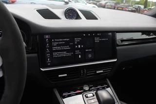 Porsche Cayenne Porsche Cayenne Coupé 3.0 / Trekhaak / Panoramadak / Camera / Luchtvering / 22'' / Bose / Stoelventilatie / Sportchrono / Stoelverwarming / DAB / ACC - afbeelding nr 20