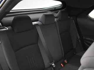 Toyota C-HR Toyota C-HR 1.8 Hybrid 140 First Edition | Parkeersensoren V+A | BLS | Elect - afbeelding nr 19