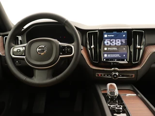 Volvo XC60 Volvo XC60 T6 PLUG-IN HYBRID LONG RANGE ULTRA DARK 22INCH SCHUIFDAK TREKHAA - afbeelding nr 6