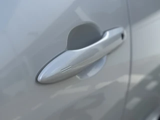 Toyota Yaris Head-up display, JBL, Dodehoekdetectie, PDC V + A , All-in Rijklaarprijs - afbeelding nr 12