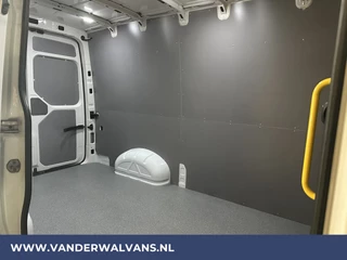 Volkswagen Crafter adaptieve cruisecontrol, stuurwielverwarming, chauffeursstoel, apple carplay, android auto - afbeelding nr 15