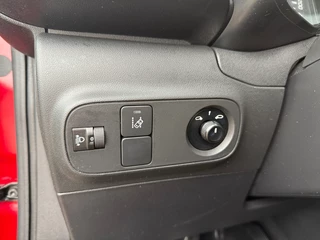 Citroën C3 Citroën C3 82PK Feel | Navi | Climate | Sens achter - afbeelding nr 20