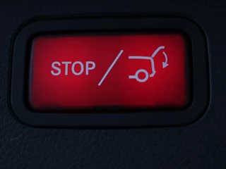 Mercedes-Benz E-Klasse Mercedes-Benz E-klasse 300de 4Matic AMG Night | Panoramadak | Trekhaak |  Stoelverwarming | 360 camera | Adaptive cruise | Leder/Alcantara | Burmeseter | Matrix LED | Navigatie - afbeelding nr 11