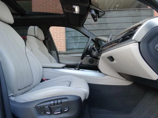 BMW X5 BMW X5 xDrive50i High Executive individual M-sport - afbeelding nr 9