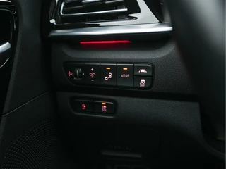Kia e-Niro (INCL-BTW) Aut. *FULL-LEATHER | NAVI-FULLMAP | DAB | ADAPT.CRUISE | BLINDSPOT | CAMERA | HEATED/COOLED-COMFORTSEATS | KEYLESS | JBL-SOUND | MEMORY-PACK | DIGI-COCKPIT | SHIFT-PADDLES | ... - afbeelding nr 20