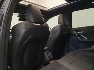 BMW X1 BMW X1 xDrive30e M-Sport Wegklapbare trekhaak, Panoramadak, Harman Kardon - afbeelding nr 31