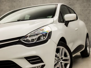 Renault Clio Renault Clio 0.9 TCe Sport (NAVIGATIE, LM VELGEN, CRUISE, SPORTSTOELEN, BASS REFLEX, ELEK RAMEN, NIEUWE APK, NIEUWSTAAT) - afbeelding nr 31